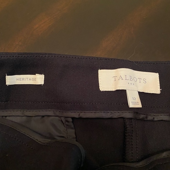 *TALBOTS* Black Bermuda Short Slacks Sz 12 NWT - Picture 3 of 4